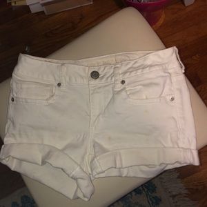 Cute white shorts